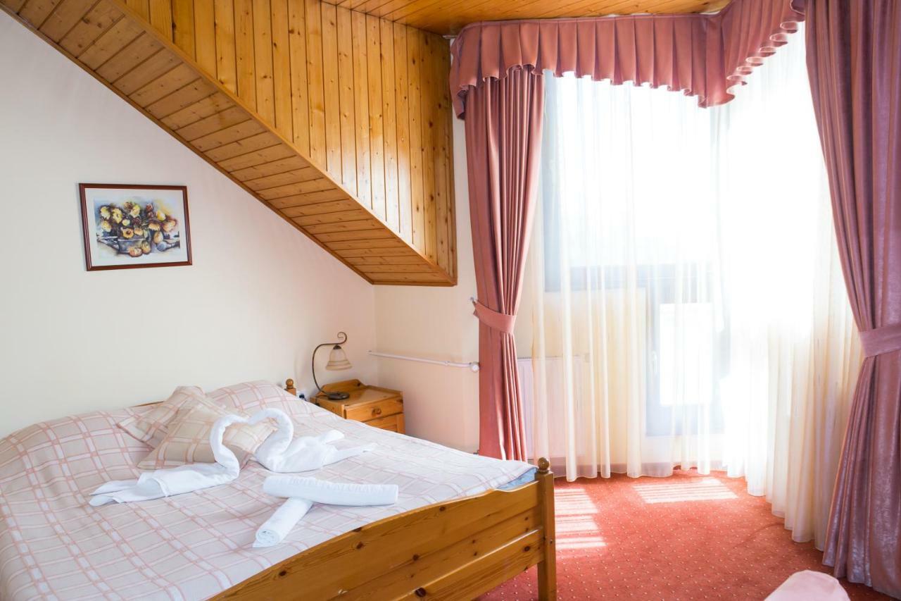 Hotel Fortuna Dávod 외부 사진
