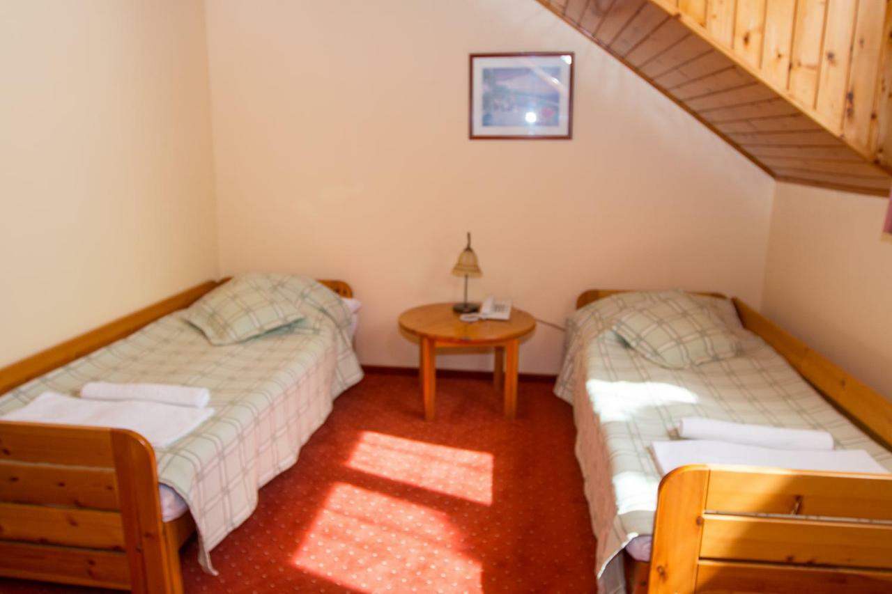 Hotel Fortuna Dávod 외부 사진